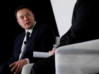 Tesla Sues Ex-Employee Alleging Data Theft, Leaks to Media