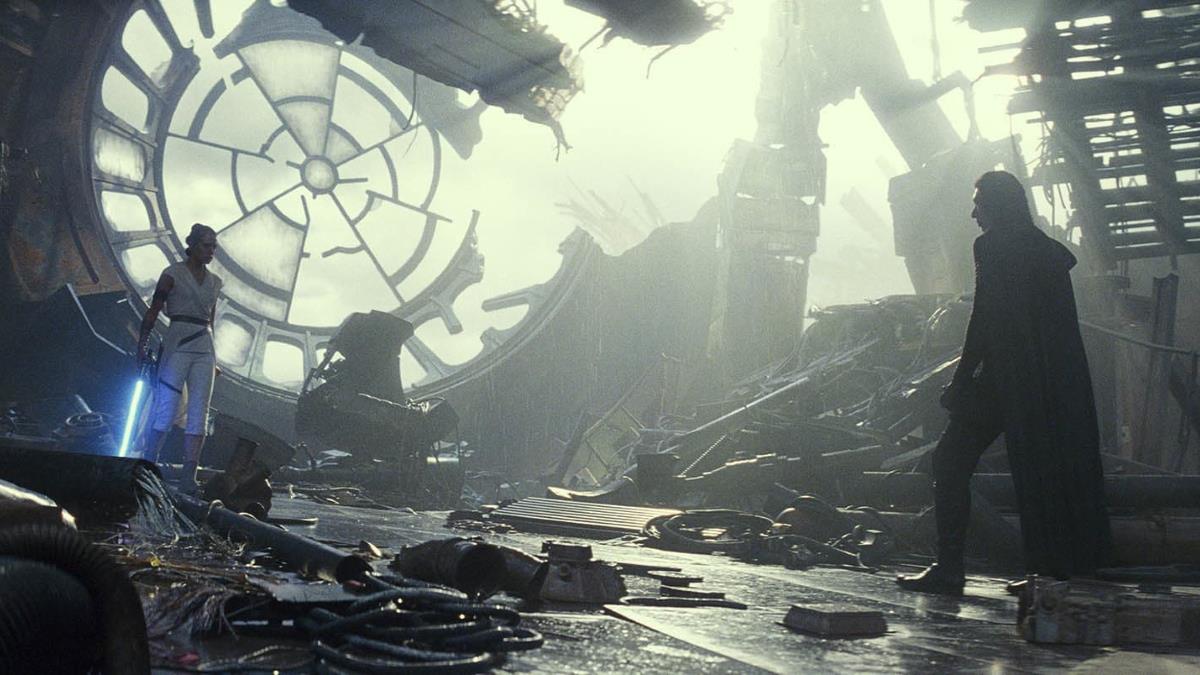 Star Wars: The Rise of Skywalker &mdash; J.J. Abrams Credits Rian Johnson, Daisy Ridley Talks &lsquo;Darth Rey&rsquo;