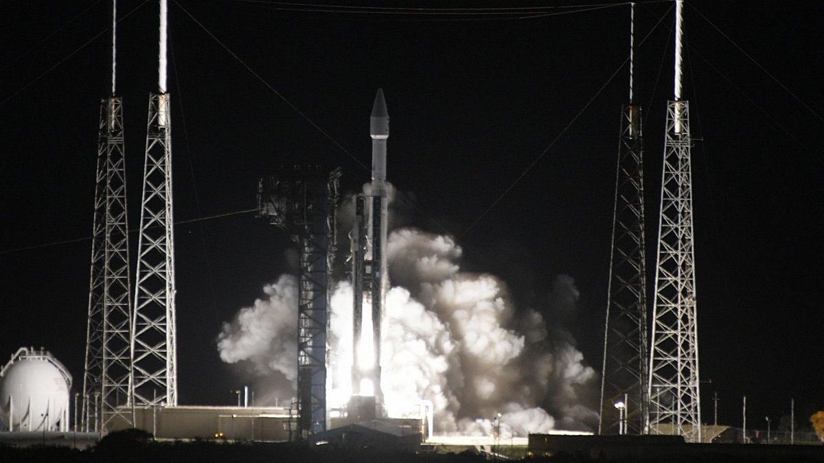 Solar Orbiter Blasts Off on Historic Mission to Capture First Look at Sun's Poles