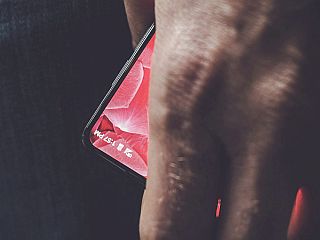 Essential&#039;s Bezel-Less Smartphone Spotted With Snapdragon 835 SoC in Benchmark