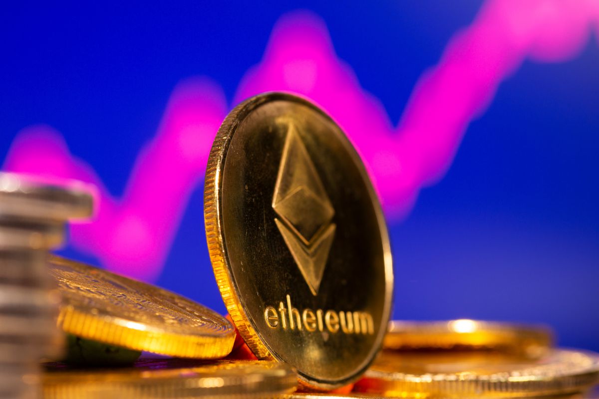 Ethereum Cryptocurrency Breaks Past $3,000 in Record High