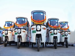 Delhi Metro Awards 300 Permits for E-Autos Driven by Women for Last-Mile Commuter Connectivity Delhi Metro Awards 300 Permits for E-Autos Driven by Women for Last-Mile Commuter Connectivity