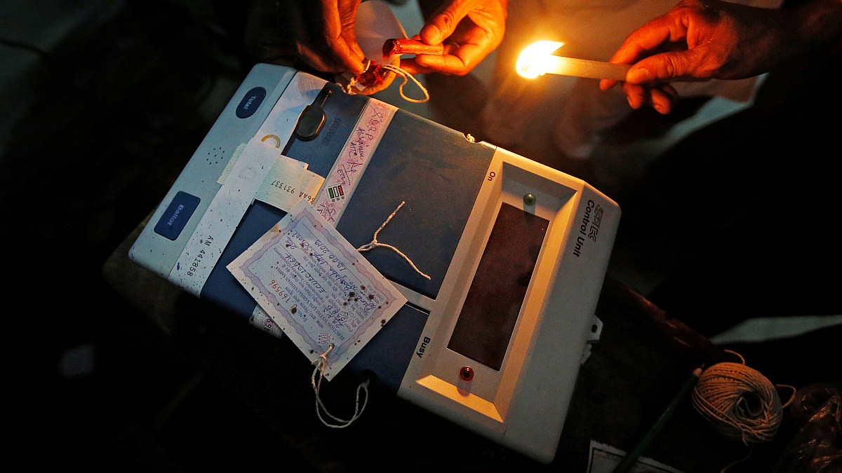 Election Results 2019: All You Need to Know About EVMs and VVPAT Voting Machines