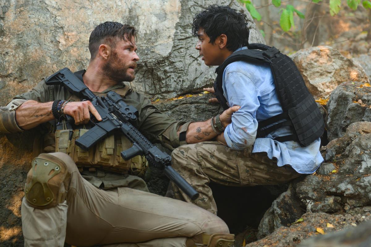 Extraction Trailer: Chris Hemsworth Rescues and Bonds With Bangladeshi Kid in Netflix Movie