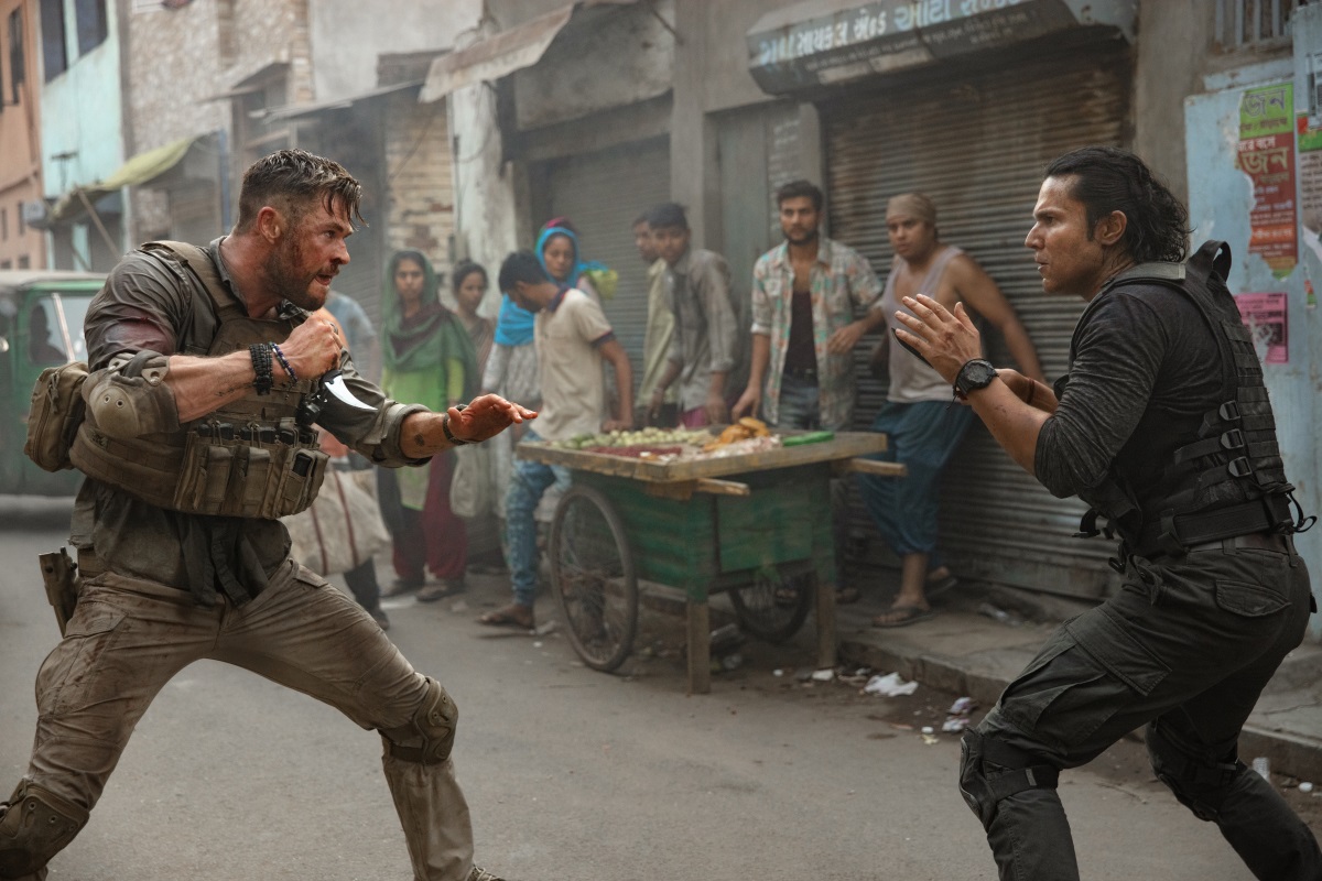 Extraction Review: Chris Hemsworth&rsquo;s Netflix Movie Is Heavy on Action, but Little Else