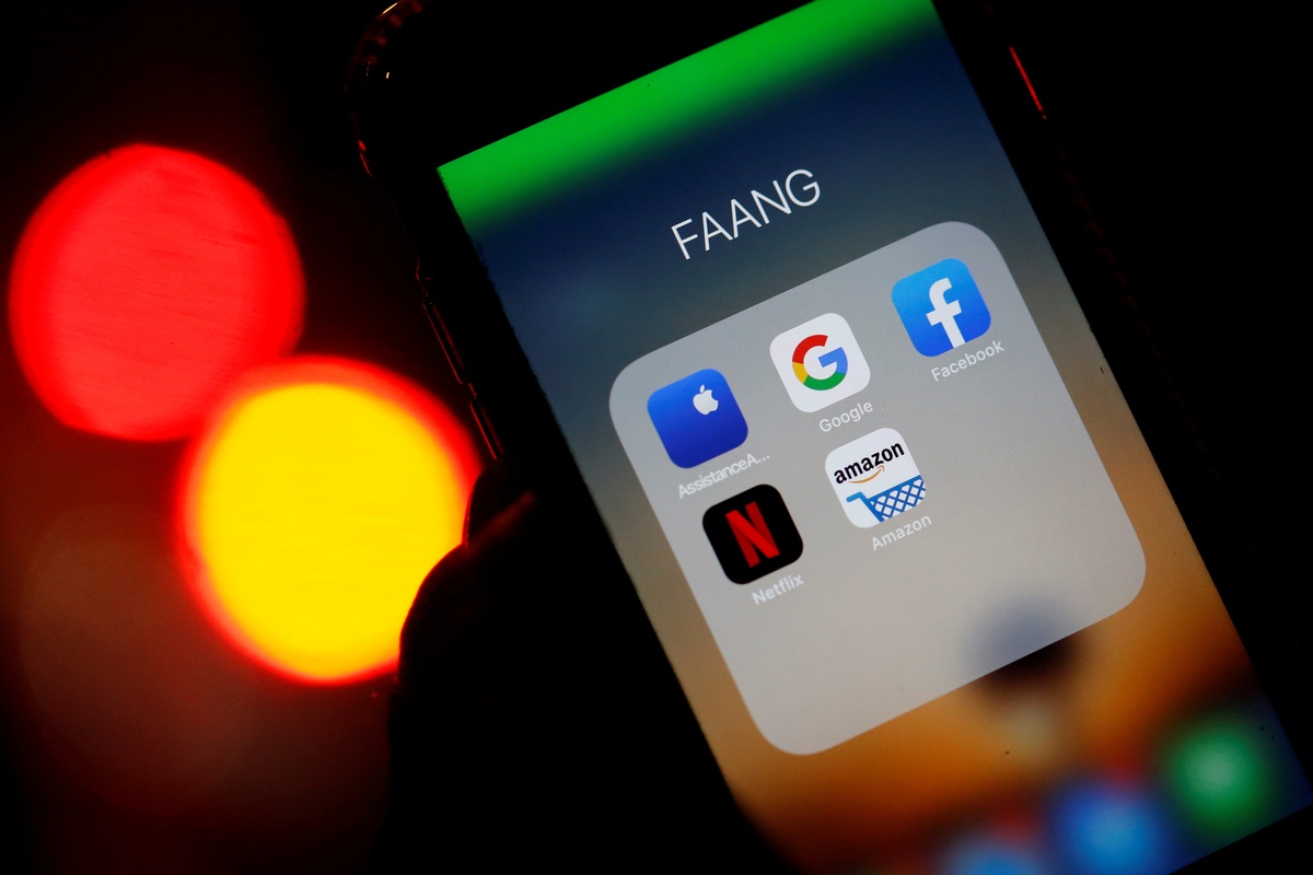 Facebook to Meta Calls for Big Tech&rsquo;s Name Change From FAANG to MAANG