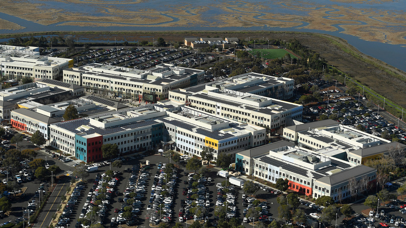 Facebook's Menlo Park Headquarters Evacuated After Bomb Threat