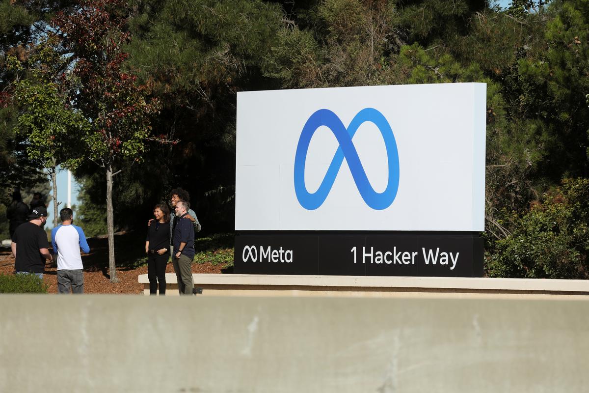 Zuckerberg teases more of Meta's metaverse