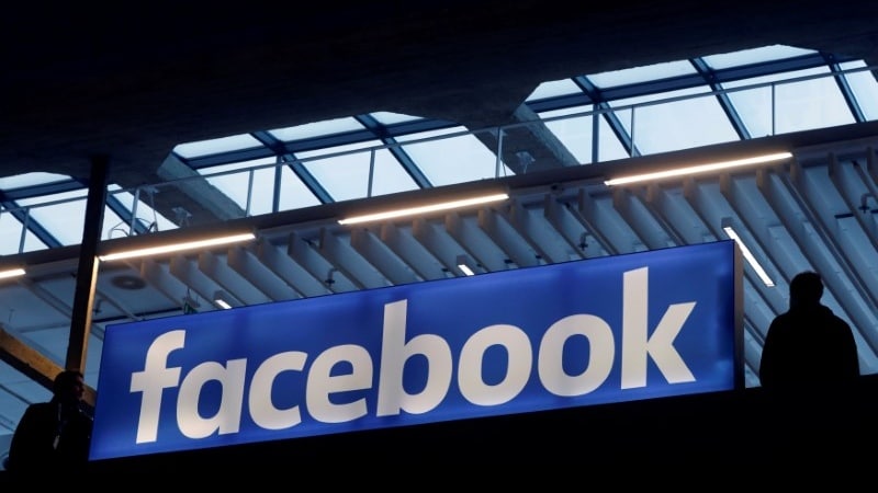 Youtube, Snapchat এর কাছে ক্রমশ জনপ্রিয়তা হারাচ্ছে Facebook