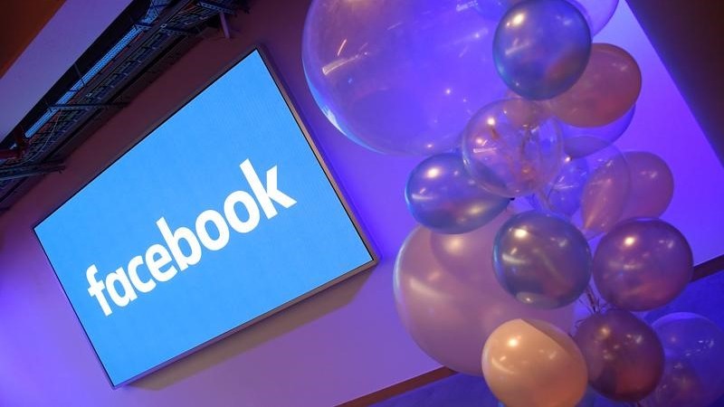 Facebook Denies 'Censoring' 19th-Century Vagina Painting