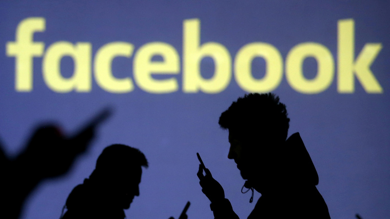 Facebook Seen Hiring Experts for Its Blockchain Division