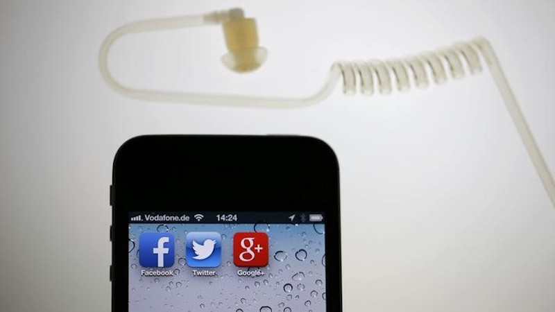EU Set to Demand Internet Firms Act Faster to Remove Illegal Content