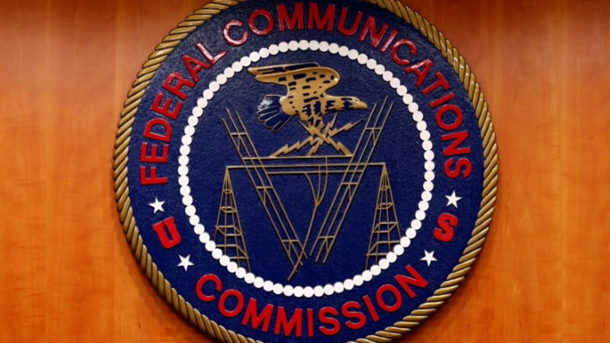 Chinese Telecom Firms Urge US FCC Not to Block Operations