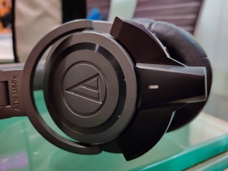 Fiio BTA10 Turns Your Audio-Technica ATH-M50x Headphones Into a Wireless Headset