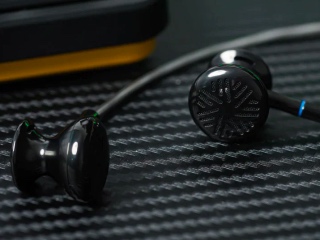 Fiio FF3 Dual Cavity Wired Earphones With Drum-Like Design Launched in India: All Details