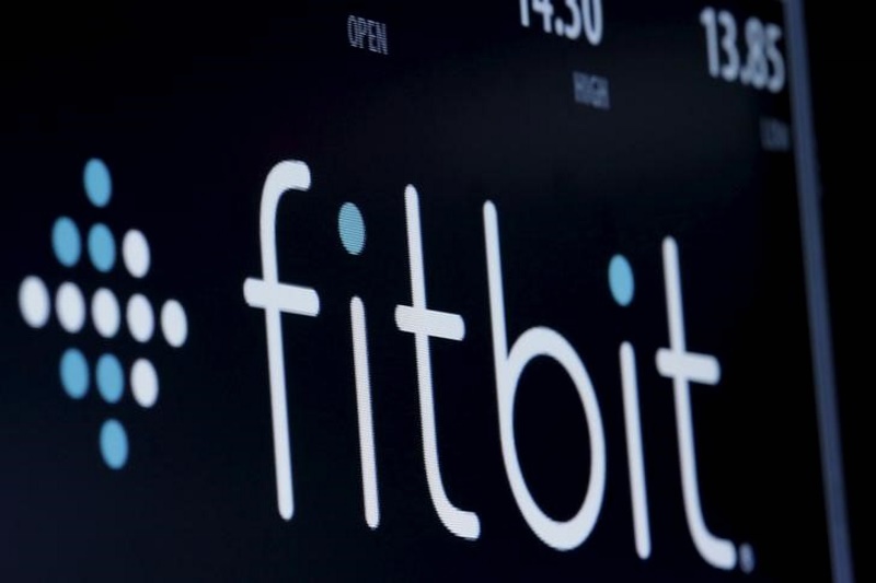 Fitbit Pins Hopes on Smartwatches in 'Transition Year' 2017