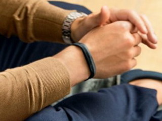 Fitbit Flex 2 Reportedly Explodes on Woman&#039;s Arm, Causes Second-Degree Burns