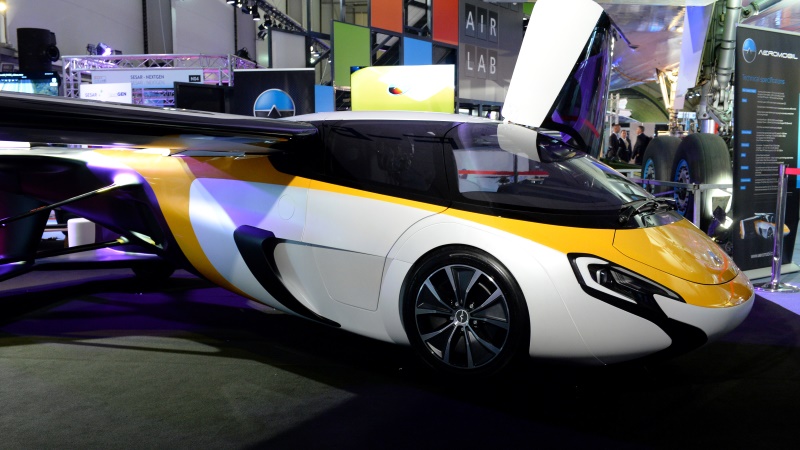 Race Is on to Turn Flying Car Into Reality