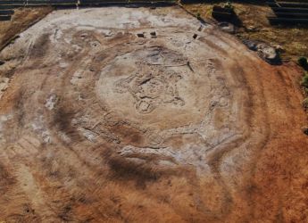 5,000-Year-Old Spanish Fortress Reveals Roman-Era Burial with Dagger