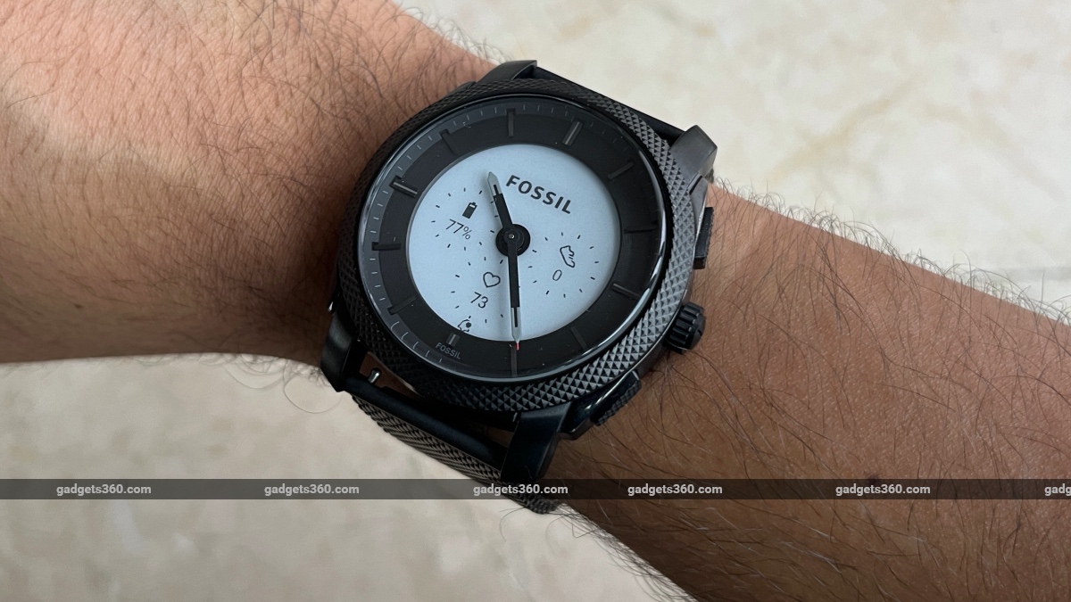 Fossil Machine Gen 6 Hybrid Smartwatch Review: The Best of Both Worlds