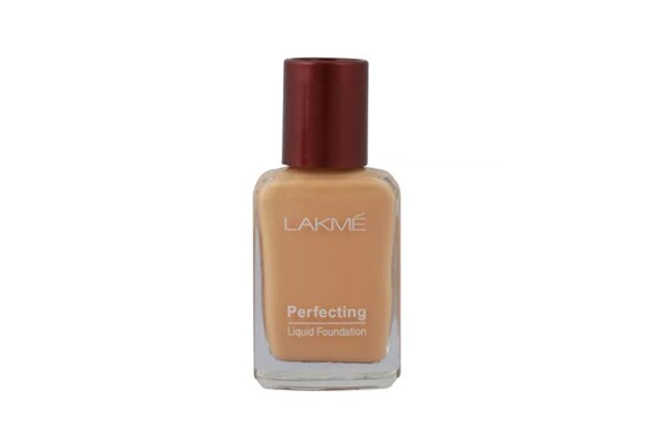 Lakme Perfecting Liquid Foundation