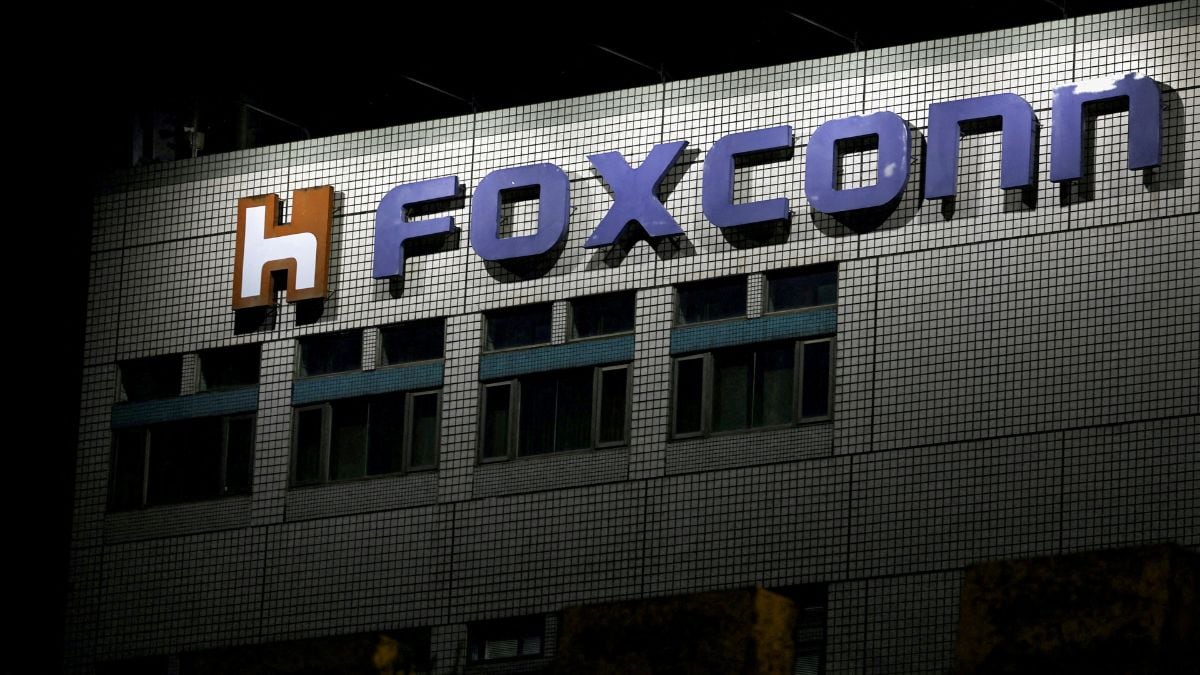 Apple Partner Foxconn to Set Up Telangana Plant ‘As Early as Possible’