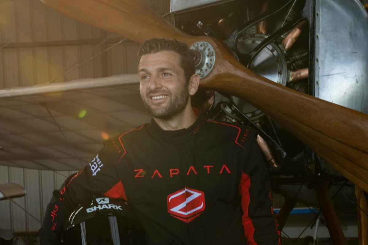 French Hoverboard Inventor Flies Over the English Channel