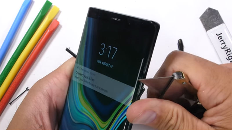 Samsung Galaxy Note 9 Durability Test Reveals an Odd Surprise
