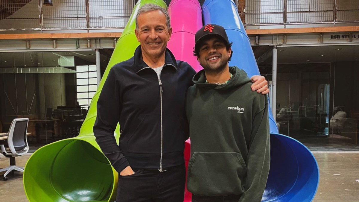 Ex-Disney CEO Robert Iger Joins Metaverse Firm Genesis Headed by Indian-Origin Akash Nigam