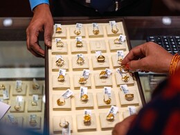 Bitcoin Buying Frenzy: Even Gold-Obsessed Indians Are Now Pouring Billions Into Cryptocurrencies Bitcoin Buying Frenzy: Even Gold-Obsessed Indians Are Now Pouring Billions Into Cryptocurrencies