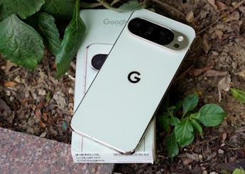 Google Pixel 10 Pro XL Review: The Good, the Great, and the Grating
