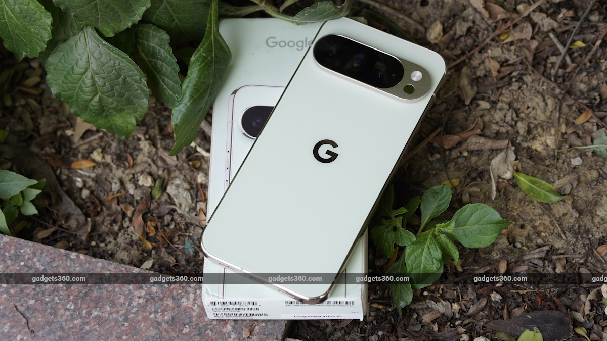 Google Pixel 11 Pro XL Alleged Hands-On Images Leak, Revealing Matte Black, Dune Colourways