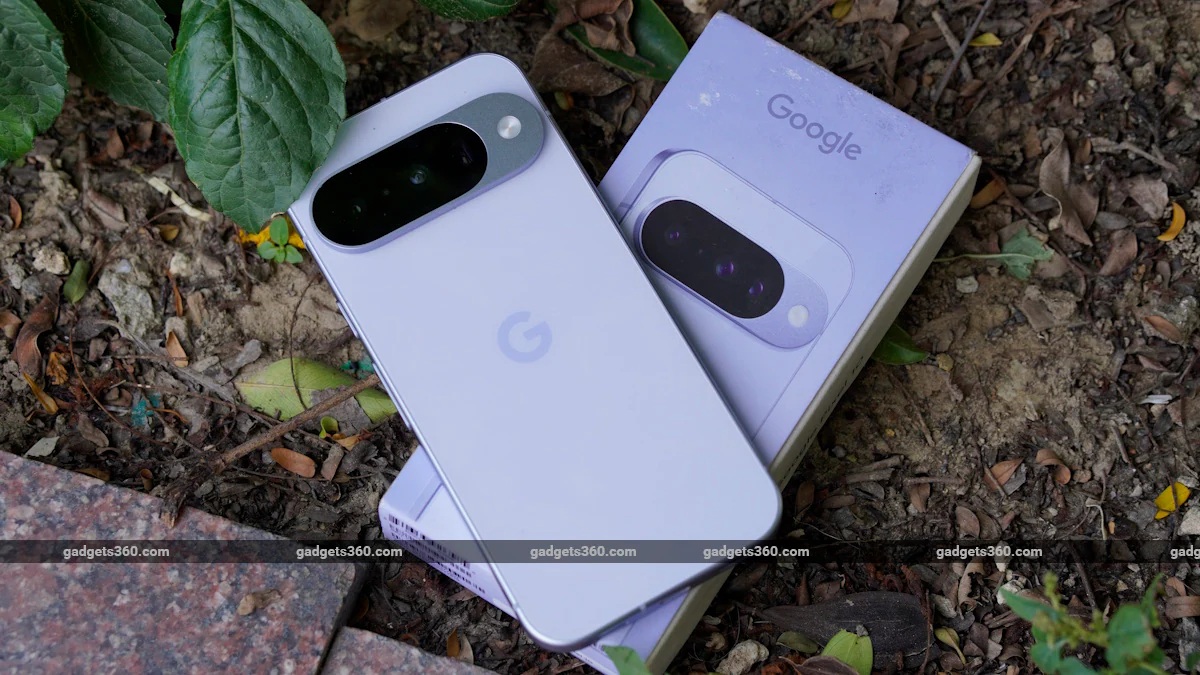 Pixel 11 লঞ্চ হওয়ার আগে 12,200 টাকা দাম কমল Google Pixel 10 স্মার্টফোনের