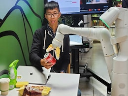 Google Demonstrates AI Robots Fetching Soda, Snacks Using Voice Commands Google Demonstrates AI Robots Fetching Soda, Snacks Using Voice Commands