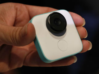 Google Clips AI-Based Camera Was Trained With the Help of Pro Photographers