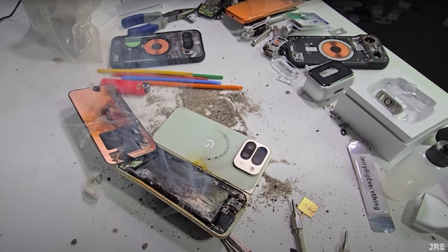 Google Pixel 10 Pro Fold Explodes During YouTuber's Durability Test Google Pixel 10 Pro Fold Explodes During YouTuber's Durability Test