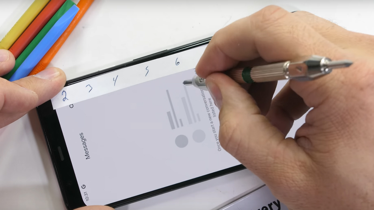 Google Pixel 4 XL Fails to Pass Bend Test in New Video, Seen to Be Prone to Scratches