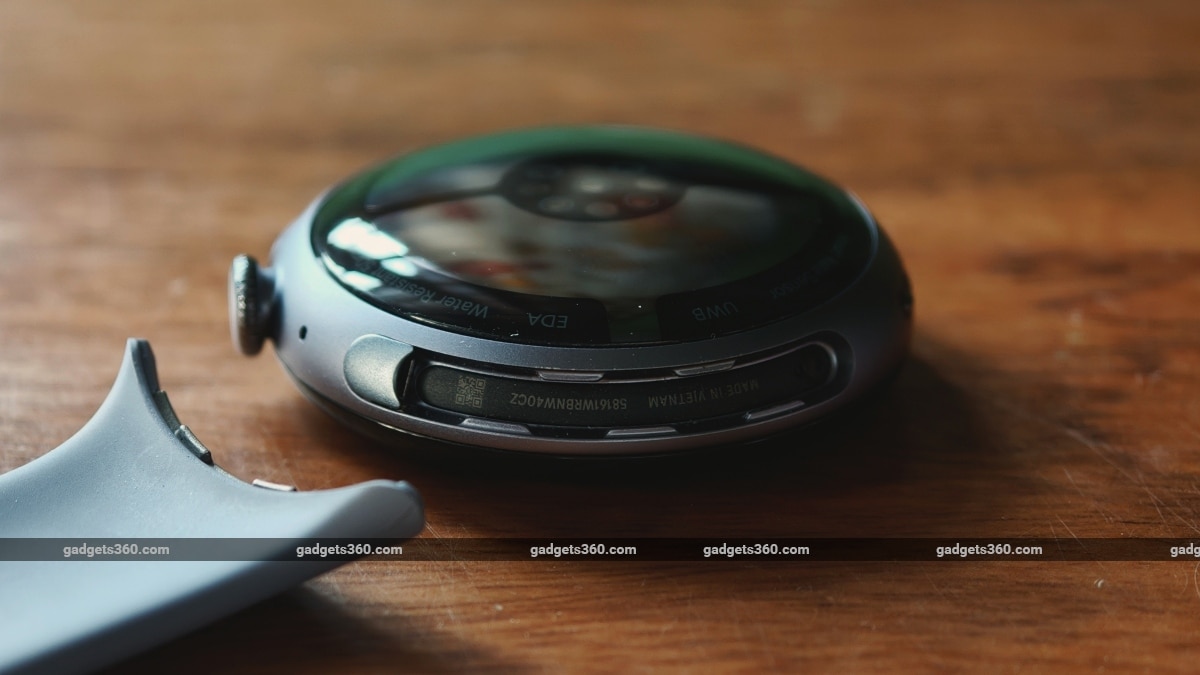 google pixel watch 4 design strap gadgets 360 GooglePixelWatch4  Google