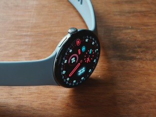 Google Pixel Watch 5 Leaked Images Show Familiar Design and New Colour Options