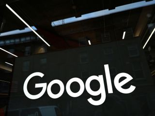 भारत में 15 अरब डॉलर के इनवेस्टमेंट से AI पर फोकस्ड डेटा बनाएगी Google