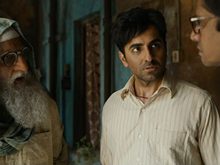 Gulabo Sitabo Trailer: Bachchan, Khurrana at Each Other&rsquo;s Throats in Amazon Movie