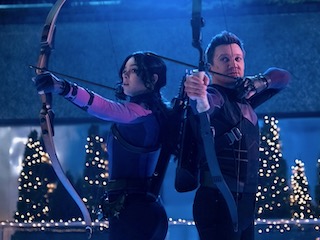 Hawkeye Review: Is Marvel&rsquo;s Breezy Christmas Series Too Light-Weight?