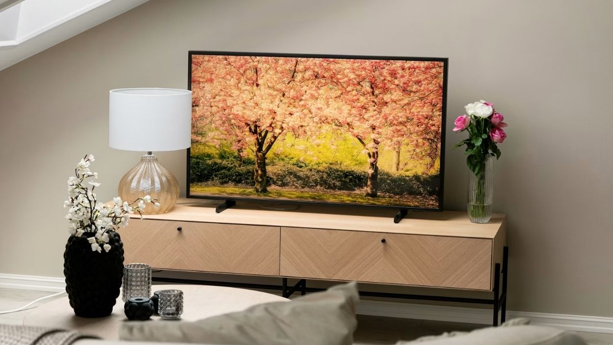 Hisense Mini LED 4K Smart TV Review (2026): Is It the Best Value Premium Option in India?