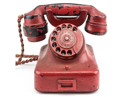 Hitler's Phone Sells for More Than $240,000 Hitler's Phone Sells for More Than $240,000