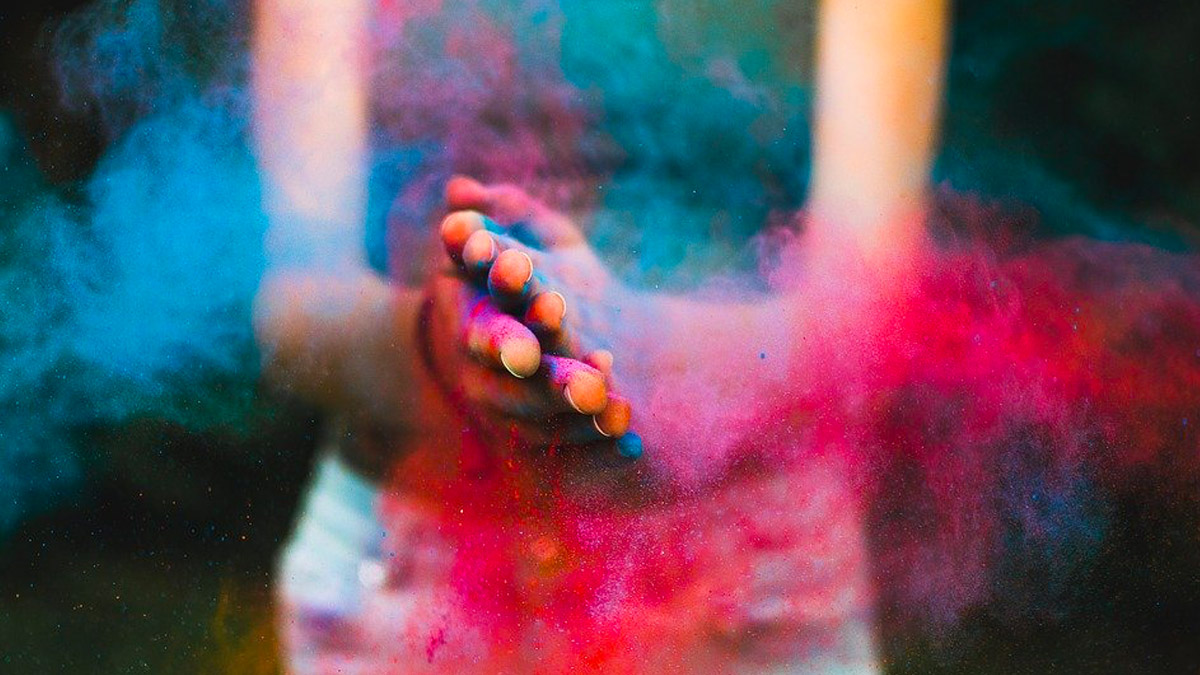 Holi Celebration: Five Free Apps To Help Brighten Up the Festival
