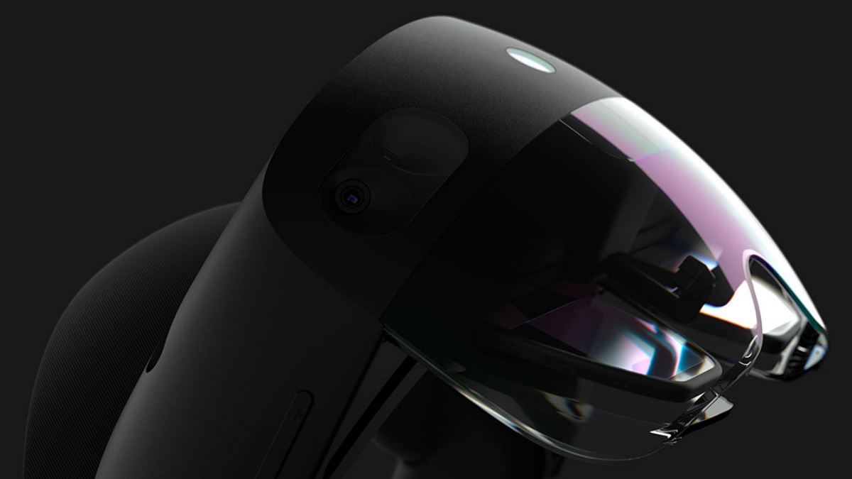 Microsoft HoloLens 2 to Hit Shelves in September, Says Executive VP Harry Shum