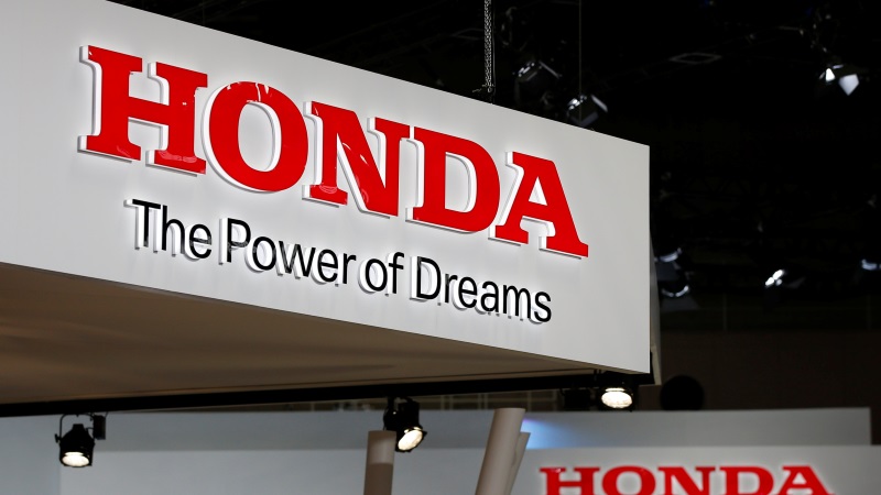 Honda to Use Facebook to Find Owners With Defective Takata Airbags