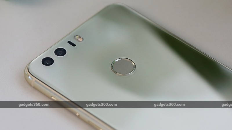 Best Camera Phones Under Rs. 30,000 [November 2016]