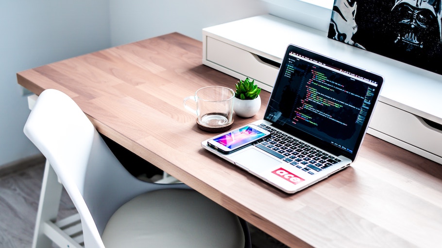 Buying a Laptop? These 4 Simple Steps Will Help You Pick the Right One