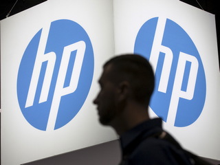 Xerox Said to Court HP Shareholders as Takeover Battle Heats Up